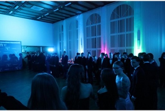 НОВОРІЧНИЙ БАЛ  