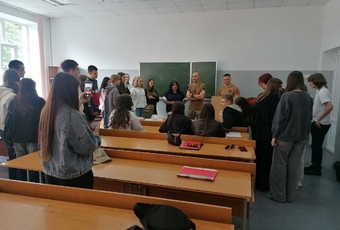 Зустріч студентів Голосіївського ЕПФК з бійцями ЗСУ: урок мужності та патріотизму