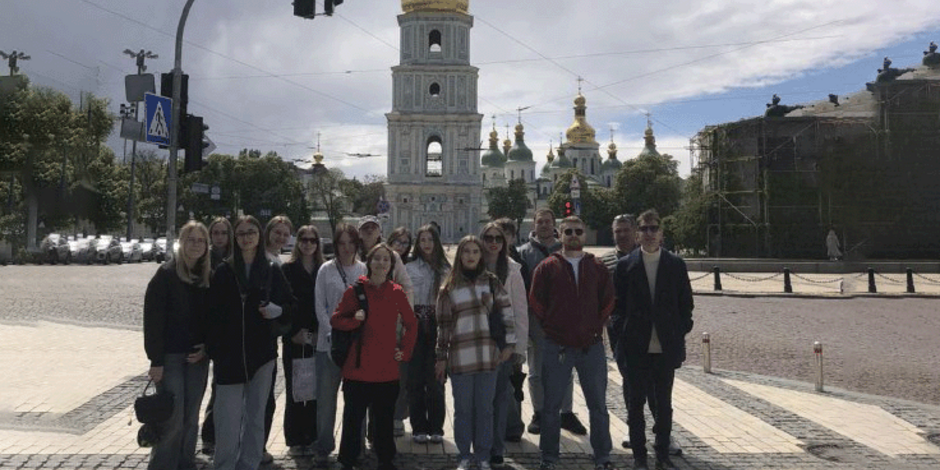 ЕКСКУРСІЯ ІСТОРИЧНИМИ КУТОЧКАМИ СТОЛИЦІ
