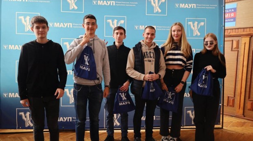 БРЕЙН-РИНГ ДО ДНЯ ЮРИСТА:  ВІТАЄМО НАШУ КОМАНДУ З БРОНЗОЮ