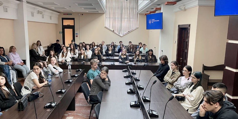 Студенти-правознавці та викладачі правових дисциплін  Голосіївського економіко-правового фахового коледжу завітали до Вищого антикорупційного суду. 
